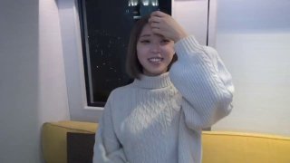 初次共度夜晚　手牽手、親吻、歡笑，然後時間忘卻，濃烈結合的性愛　三崎奈奈